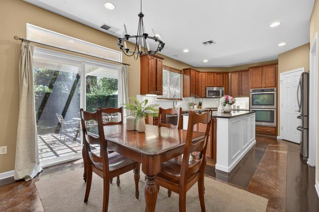 6227 Riverbank Cir, Stockton, CA 95219