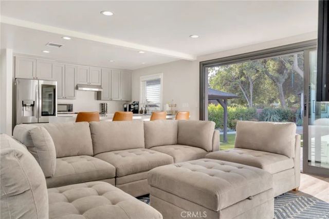 225 E Arrow, Claremont, CA 91711