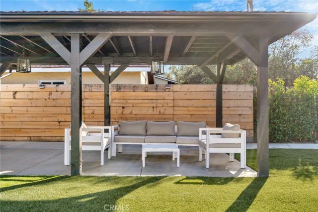 225 E Arrow, Claremont, CA 91711