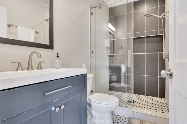 225 E Arrow, Claremont, CA 91711