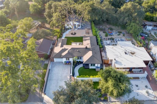 225 E Arrow, Claremont, CA 91711