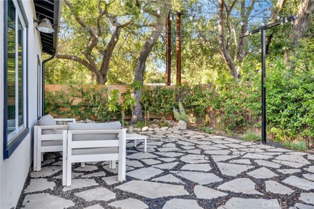 225 E Arrow, Claremont, CA 91711