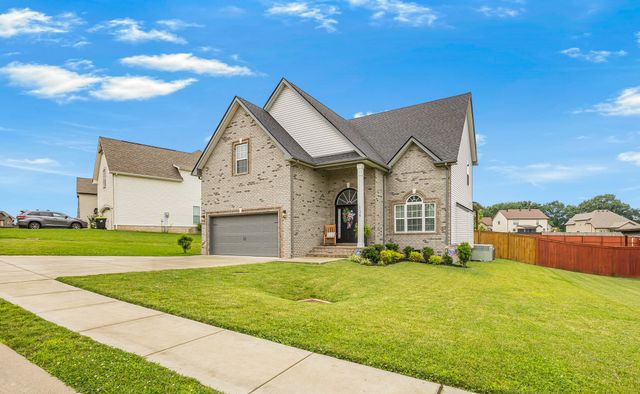 134 Chisum Court, Clarksville, TN 37043