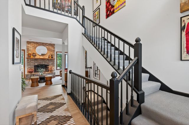 125 Wildwood Bay Drive, Mahtomedi, MN 55115