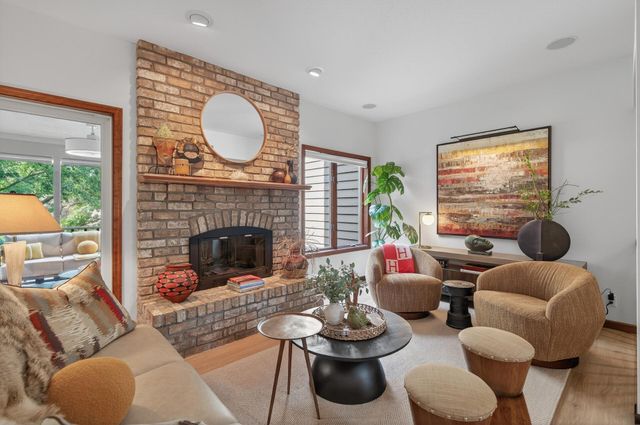 125 Wildwood Bay Drive, Mahtomedi, MN 55115