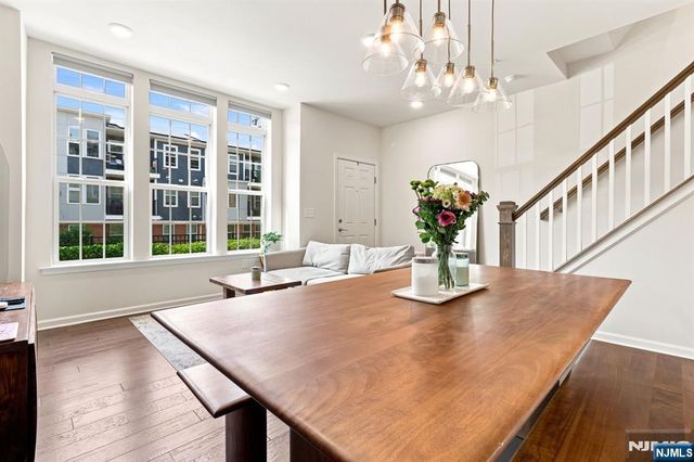 14 Leahy Drive, Wood Ridge, NJ 07075