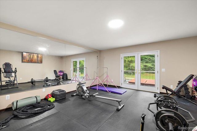4700 Botany Glen, Commerce Charter Township, MI 48382