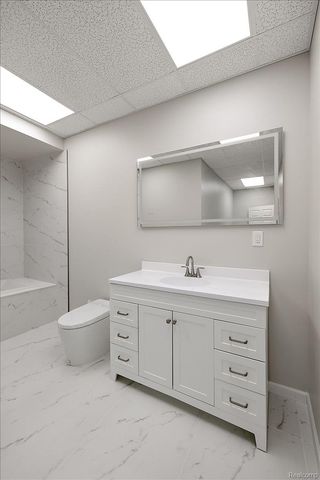 4700 Botany Glen, Commerce Charter Township, MI 48382