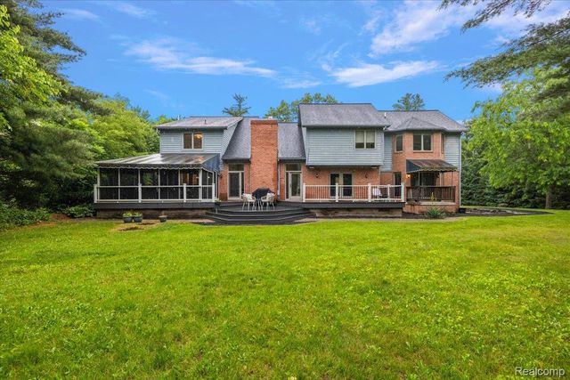 4700 Botany Glen, Commerce Charter Township, MI 48382