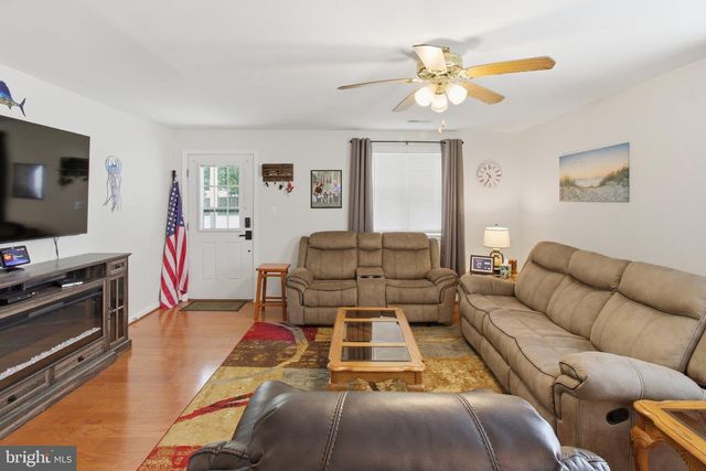 1900 MALTRAVERS RD, Glen Burnie, MD 21060