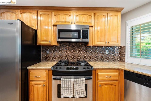 14787 Oleander St, San Leandro, CA 94578