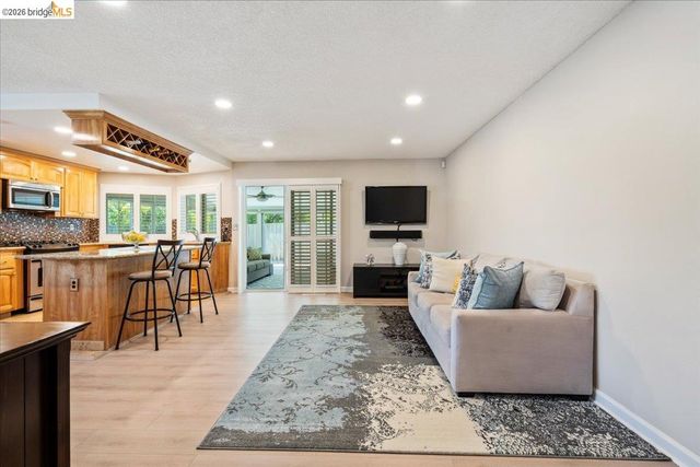 14787 Oleander St, San Leandro, CA 94578