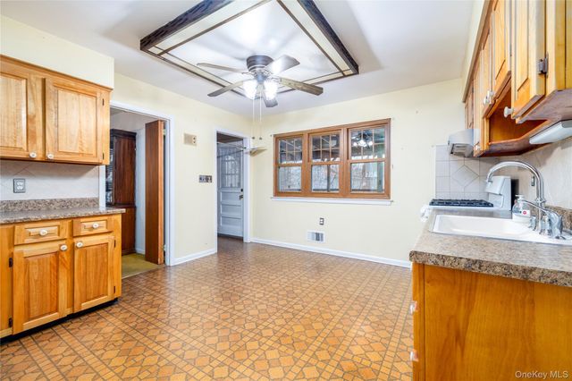 133 S Forest, Rockville Centre, NY 11570