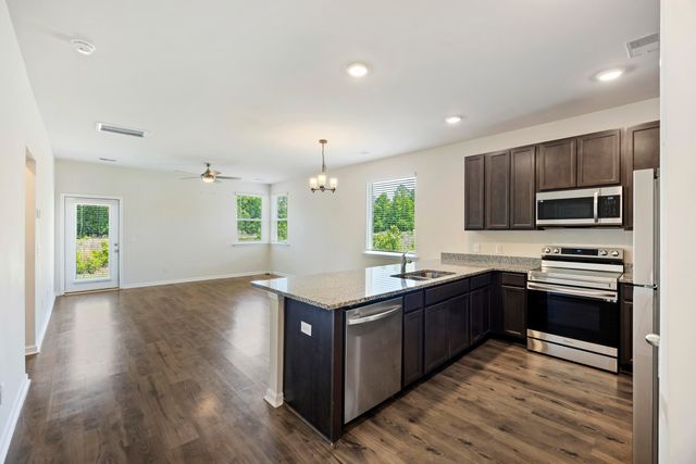 1326 Warrens Way, Manning, SC 29102