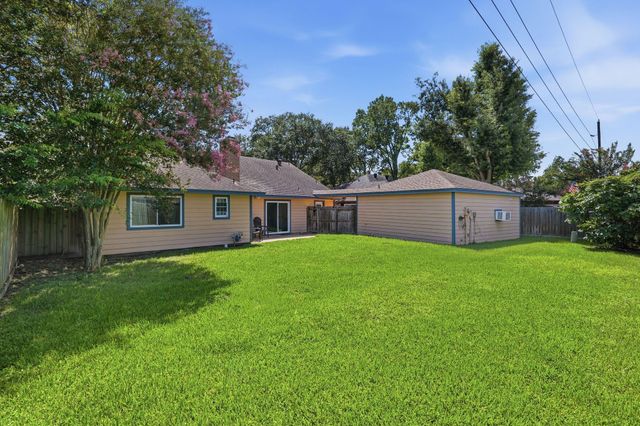 15226 Windy Cove Drive, Houston, TX 77095
