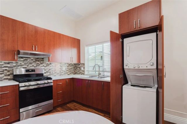 833 E Verdugo Avenue, Burbank, CA 91501