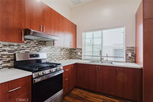 833 E Verdugo Avenue, Burbank, CA 91501