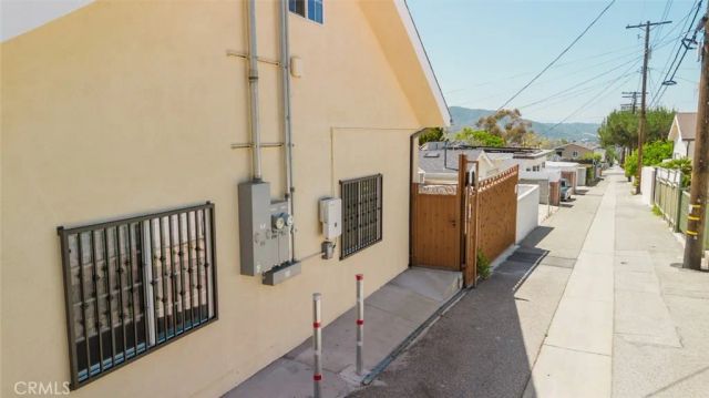 833 E Verdugo Avenue, Burbank, CA 91501