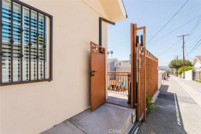 833 E Verdugo Avenue, Burbank, CA 91501