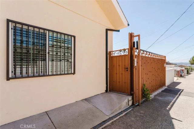 833 E Verdugo Avenue, Burbank, CA 91501