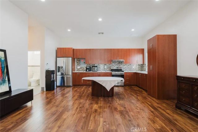 833 E Verdugo Avenue, Burbank, CA 91501