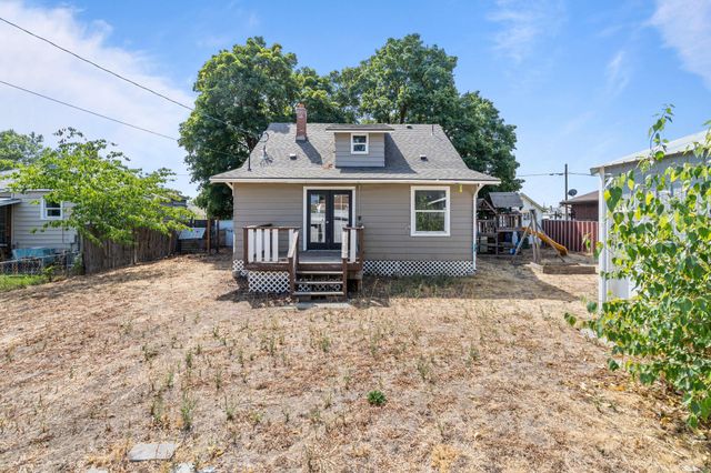 417 E Liberty Ave, Spokane, WA 99207