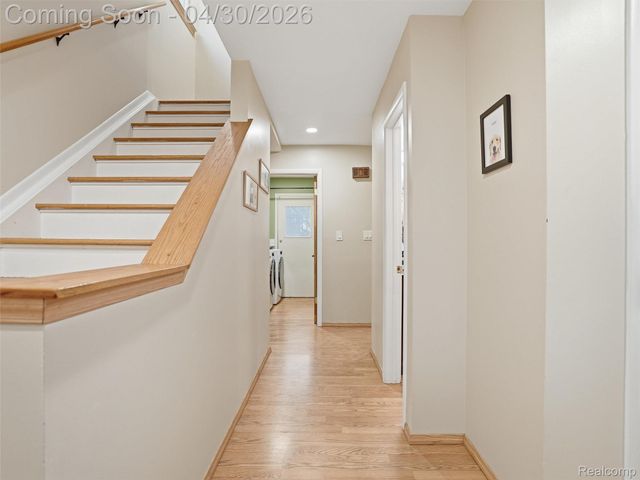 30006 Rambling Road, Southfield, MI 48076