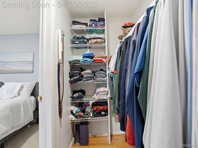 30006 Rambling Road, Southfield, MI 48076