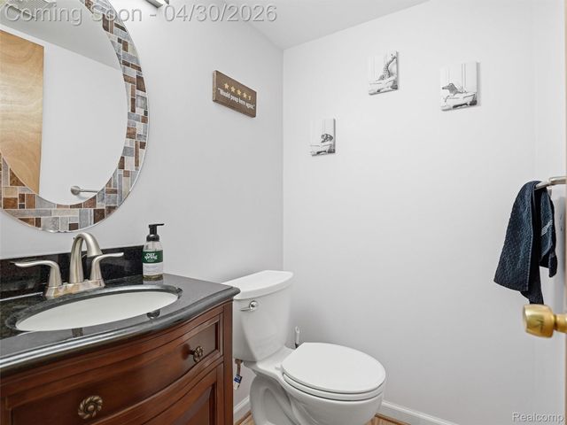 30006 Rambling Road, Southfield, MI 48076