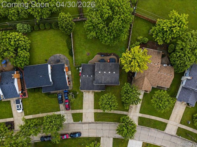 30006 Rambling Road, Southfield, MI 48076