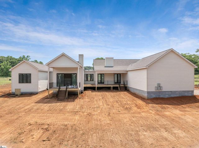 774 Garrison Road, Pelzer, SC 29669