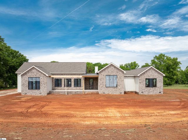 774 Garrison Road, Pelzer, SC 29669