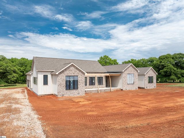 774 Garrison Road, Pelzer, SC 29669