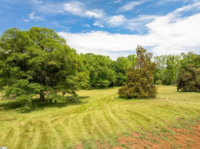 774 Garrison Road, Pelzer, SC 29669