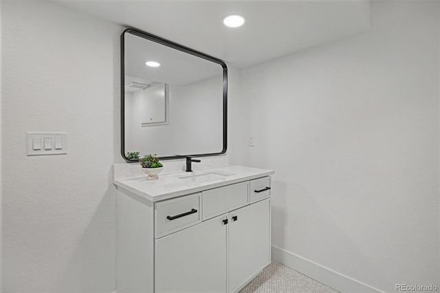 6700 E Mansfield Avenue, Denver, CO 80237