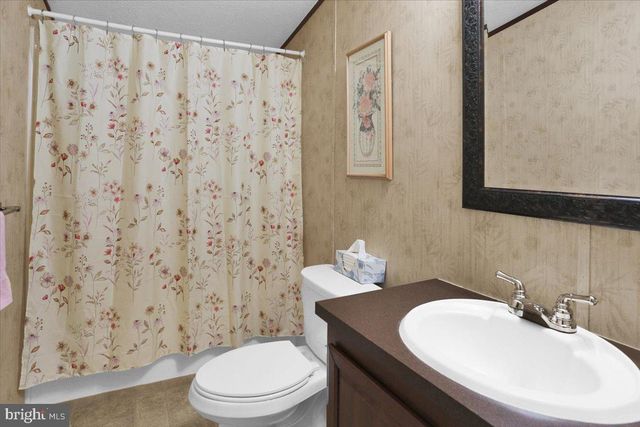 212 BARONS HILL RD, Honey Brook, PA 19344