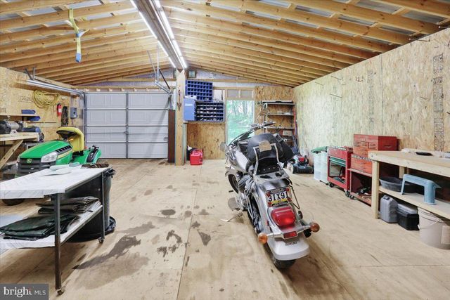 212 BARONS HILL RD, Honey Brook, PA 19344