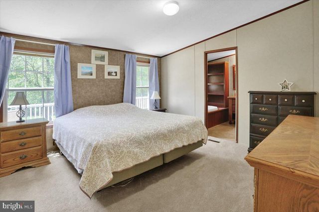 212 BARONS HILL RD, Honey Brook, PA 19344