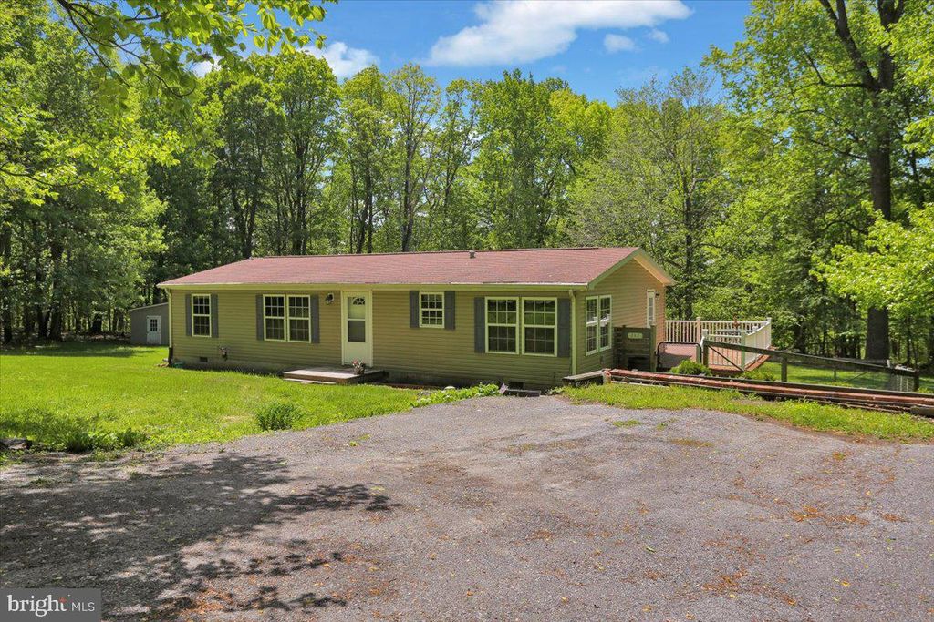 212 BARONS HILL RD, Honey Brook, PA 19344