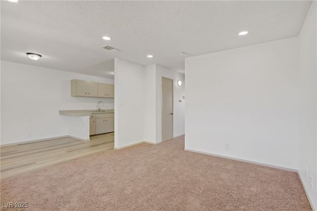 304 Orland Street 47, Las Vegas, NV 89107