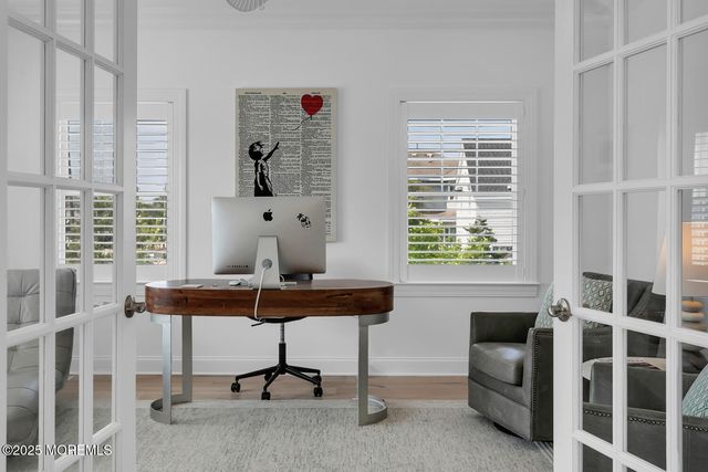 915 Barnegat Lane, Mantoloking, NJ 08738