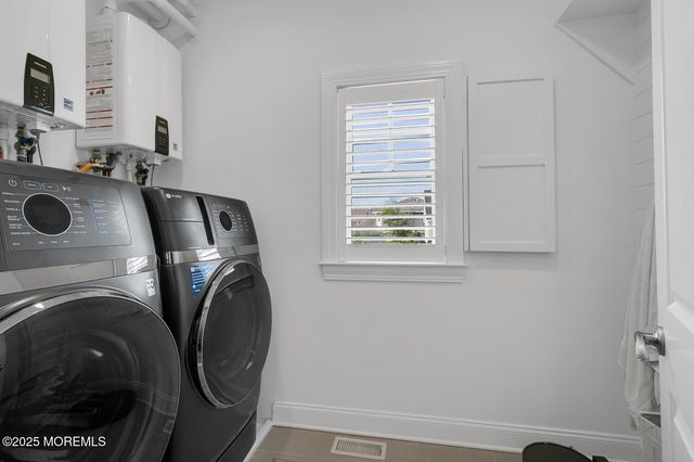 915 Barnegat Lane, Mantoloking, NJ 08738