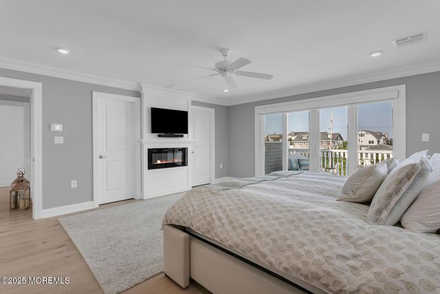 915 Barnegat Lane, Mantoloking, NJ 08738