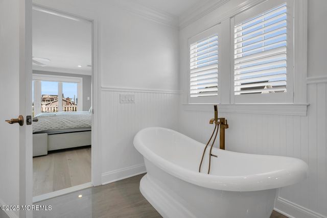 915 Barnegat Lane, Mantoloking, NJ 08738