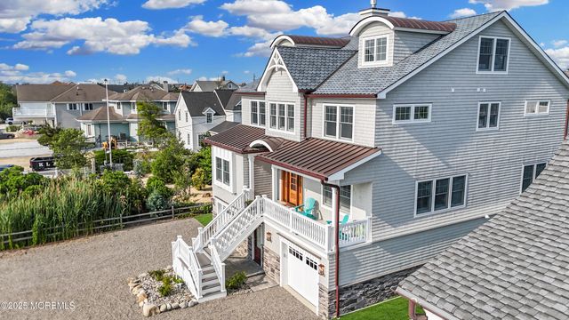 915 Barnegat Lane, Mantoloking, NJ 08738