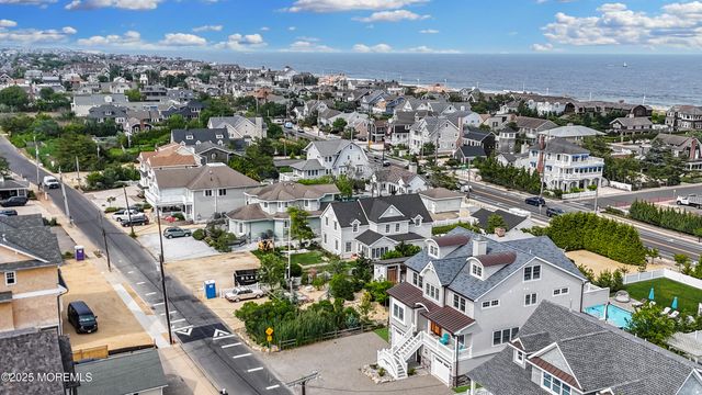 915 Barnegat Lane, Mantoloking, NJ 08738