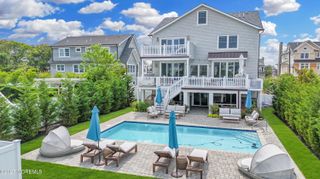 915 Barnegat Lane, Mantoloking, NJ 08738