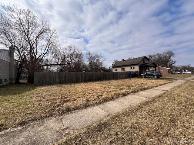 28545 Oakwood Street, Inkster, MI 48141