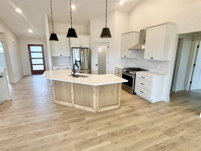 1615 Round Barn Drive, Hudsonville, MI 49426