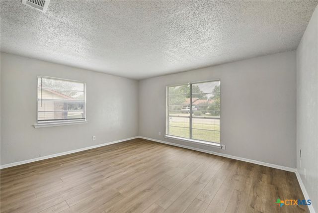 1400 Hammond Drive, Killeen, TX 76543
